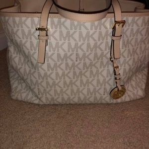 MK vanilla purse